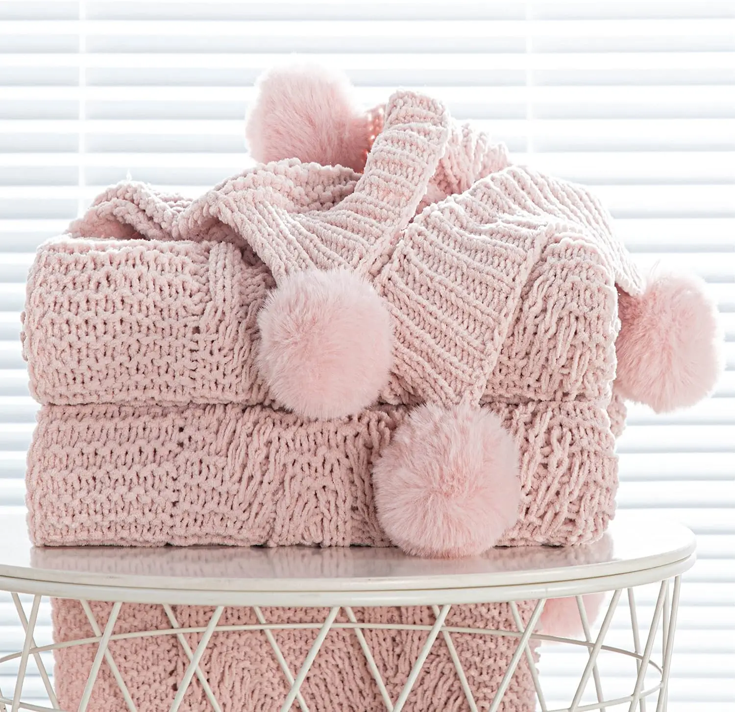 Throw Blanket Chunky Knit - Luxe dikke gebreide deken met pompons